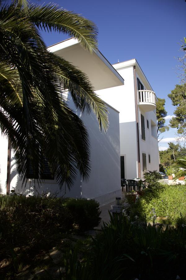 Villa Bunta Sutivan Extérieur photo