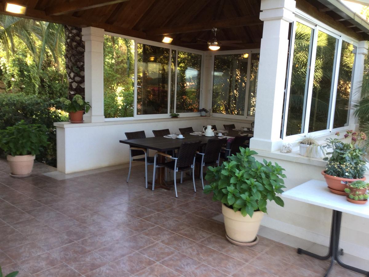 Villa Bunta Sutivan Extérieur photo